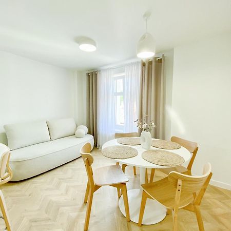Apartament Bialy Jelenia Góra Exterior foto